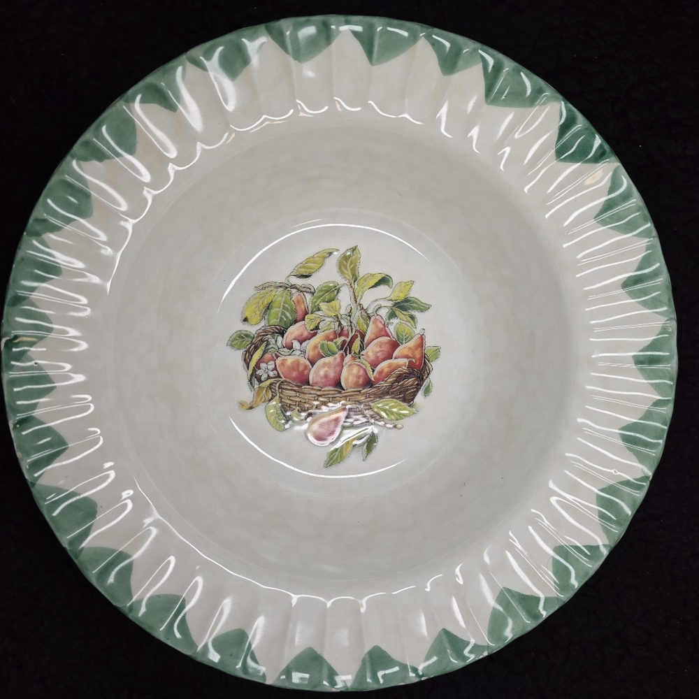 Due Torri Italian Ceramica Large 11.25" Serving Bowl-White Green-Pears/Fruit